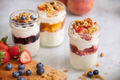 yogurt cups